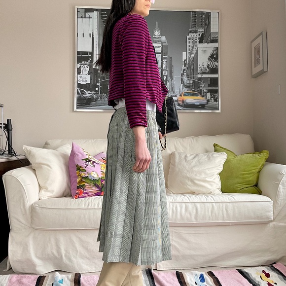 Velvet and metallic textured stripe jacket with tassel embellishment - Picture 5 of 17